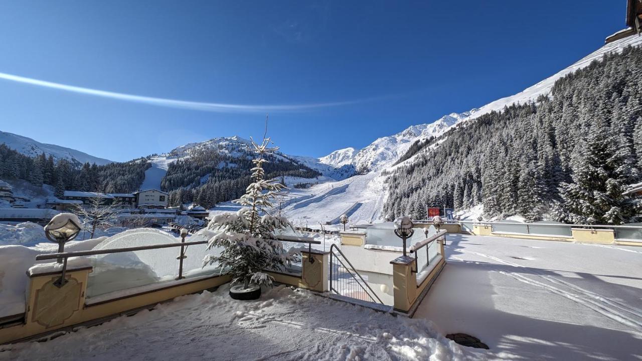 Hotel Almhof Хохфуген Екстериор снимка