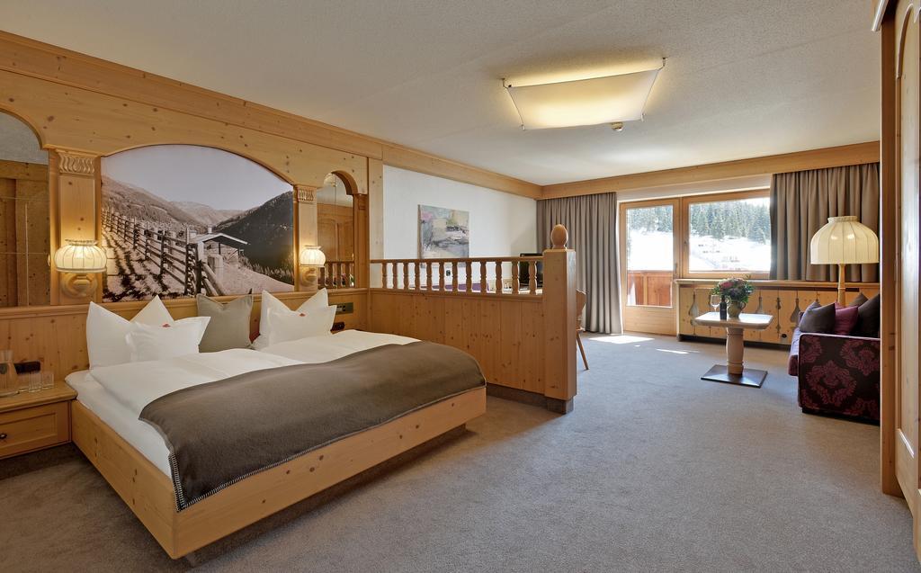 Hotel Almhof Хохфуген Екстериор снимка
